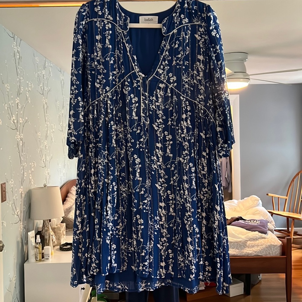 Bash mini dress. In perfect condition, size 2/medium/8/10.